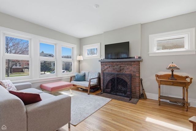 3236 Park Avenue, Brookfield, IL 60513