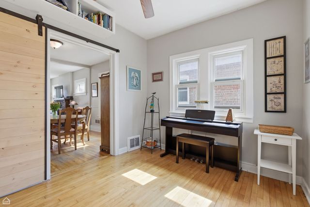 3236 Park Avenue, Brookfield, IL 60513