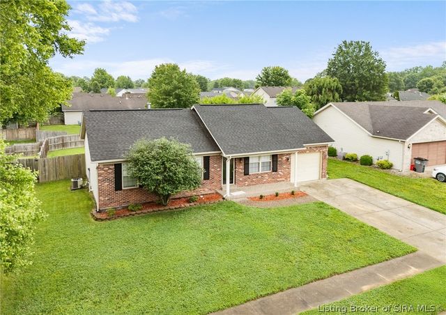421 Reba Jackson Drive, Jeffersonville, IN 47130