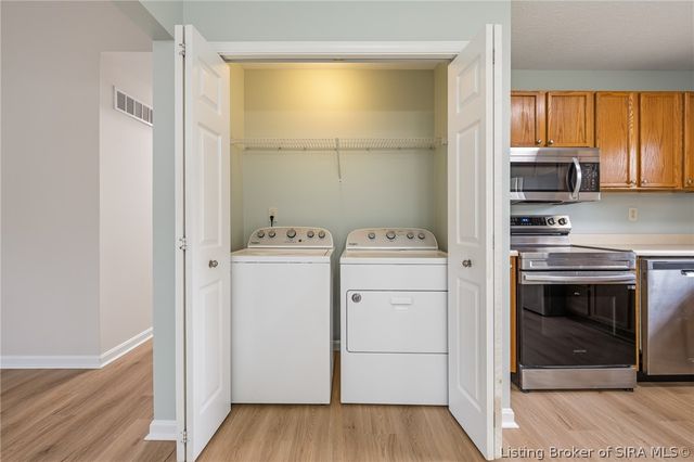 421 Reba Jackson Drive, Jeffersonville, IN 47130