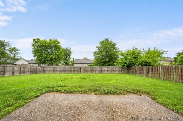 421 Reba Jackson Drive, Jeffersonville, IN 47130