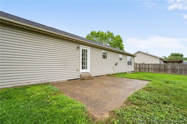 421 Reba Jackson Drive, Jeffersonville, IN 47130