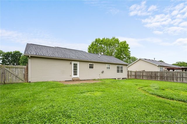 421 Reba Jackson Drive, Jeffersonville, IN 47130