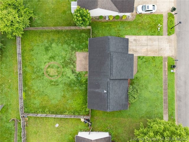 421 Reba Jackson Drive, Jeffersonville, IN 47130