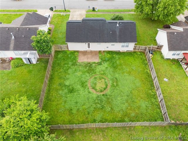 421 Reba Jackson Drive, Jeffersonville, IN 47130