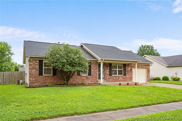 421 Reba Jackson Drive, Jeffersonville, IN 47130