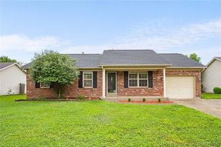421 Reba Jackson Drive, Jeffersonville, IN 47130