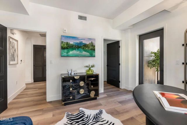 139 S Oak Knoll Avenue 402, Pasadena, CA 91101