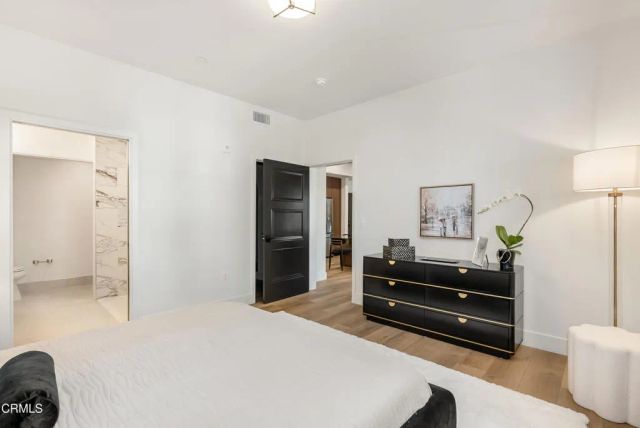 139 S Oak Knoll Avenue 402, Pasadena, CA 91101
