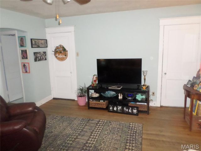 4654 Delor Street, St Louis, MO 63116