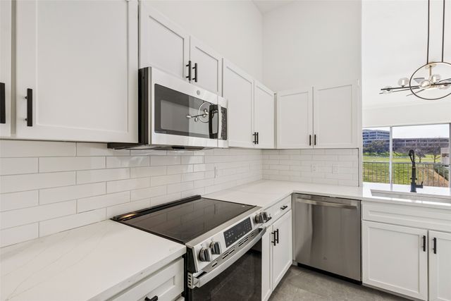 330 Las Colinas Boulevard E 434, Irving, TX 75039