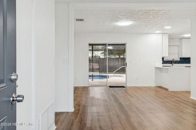 8234 FROST Street S, Jacksonville, FL 32221