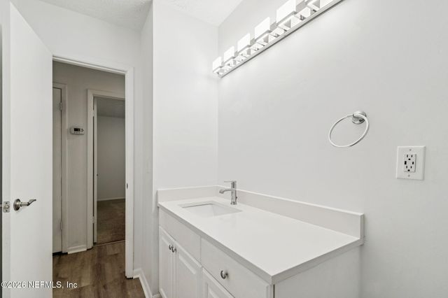 8234 FROST Street S, Jacksonville, FL 32221