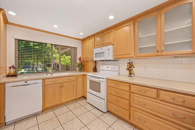 6503 Amado Ct, Citrus Heights, CA 95621