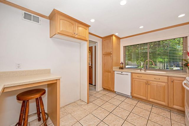 6503 Amado Ct, Citrus Heights, CA 95621