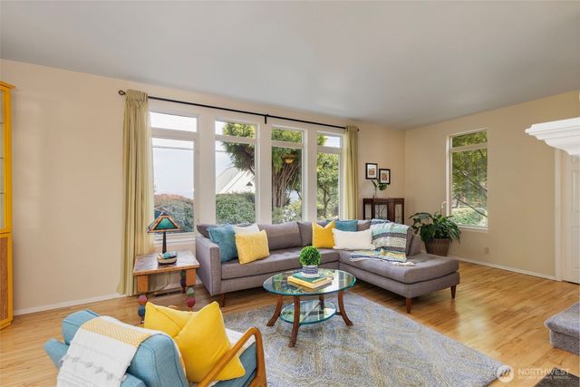 19061 Harris Avenue NE, Suquamish, WA 98392