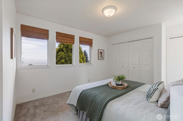 19061 Harris Avenue NE, Suquamish, WA 98392