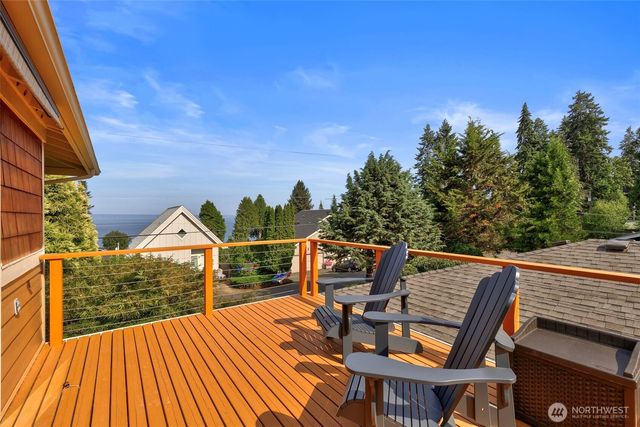 19061 Harris Avenue NE, Suquamish, WA 98392