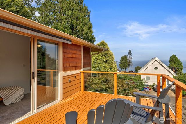 19061 Harris Avenue NE, Suquamish, WA 98392