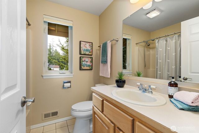 19061 Harris Avenue NE, Suquamish, WA 98392