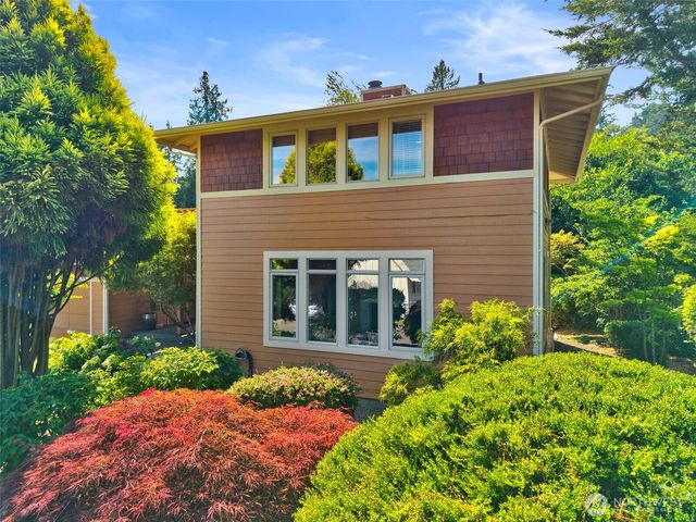 19061 Harris Avenue NE, Suquamish, WA 98392