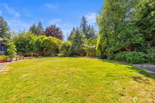 19061 Harris Avenue NE, Suquamish, WA 98392