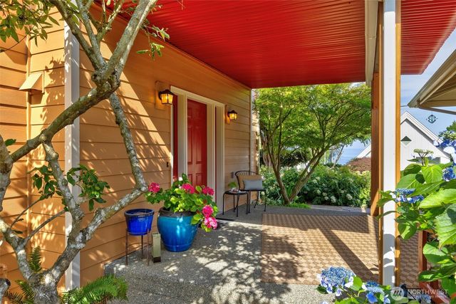 19061 Harris Avenue NE, Suquamish, WA 98392