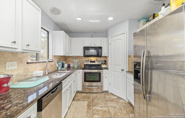 829 Garden Meadow, Universal City, TX 78148