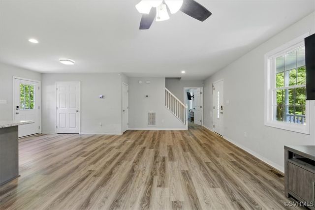 3704 Burnham Dr, Hopewell, VA 23860