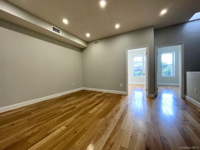 255 Amboy Street, Brooklyn, NY 11212
