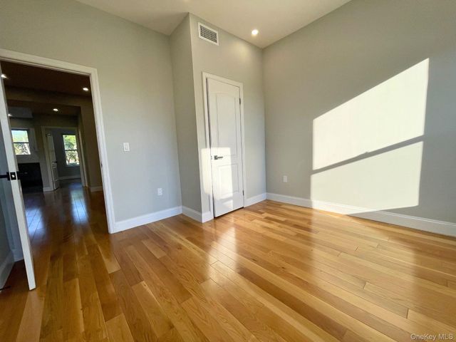 255 Amboy Street, Brooklyn, NY 11212