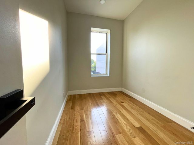255 Amboy Street, Brooklyn, NY 11212