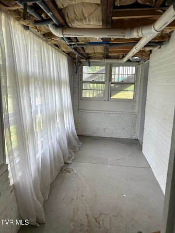 221 North Irish Street, Greeneville, TN 37745