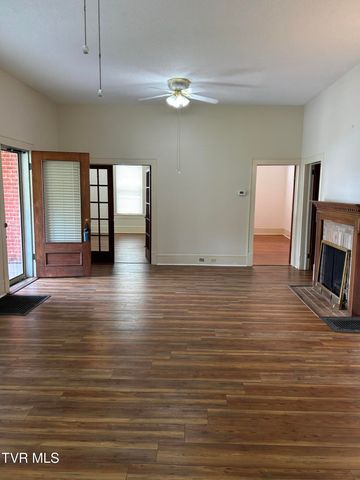 221 North Irish Street, Greeneville, TN 37745