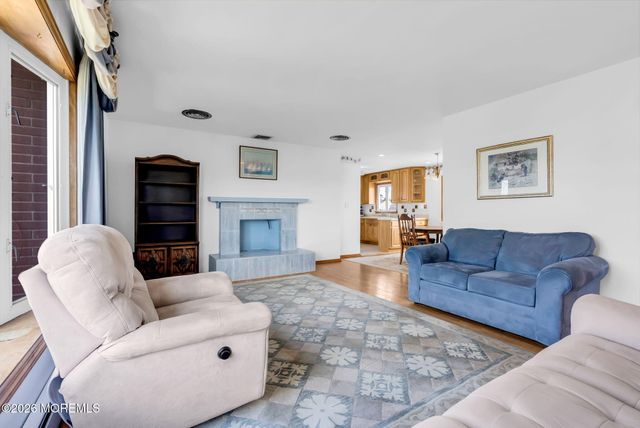 26 Culebra Avenue, Toms River, NJ 08753