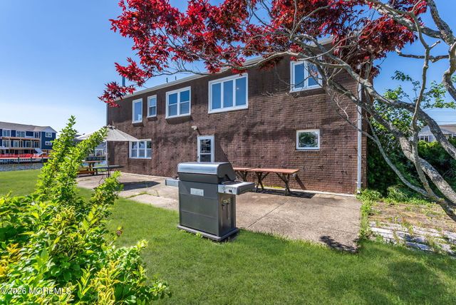 26 Culebra Avenue, Toms River, NJ 08753