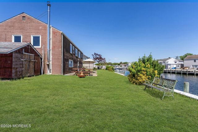 26 Culebra Avenue, Toms River, NJ 08753