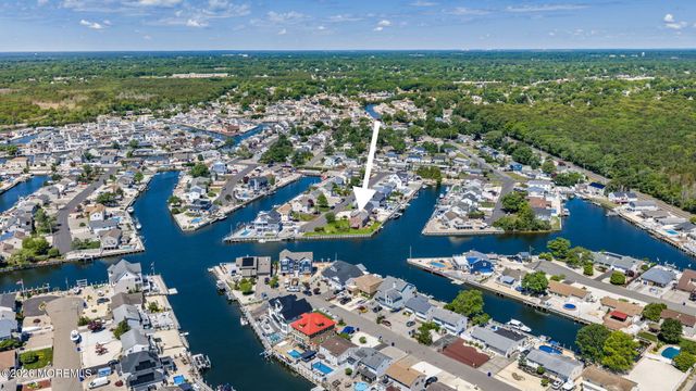 26 Culebra Avenue, Toms River, NJ 08753
