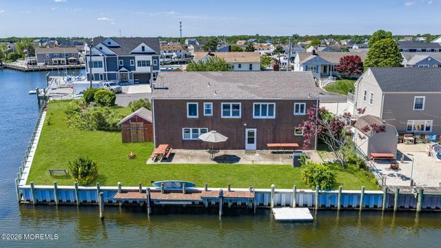 26 Culebra Avenue, Toms River, NJ 08753