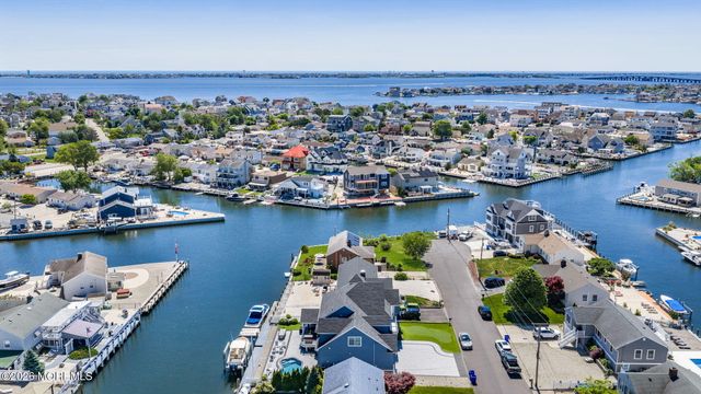 26 Culebra Avenue, Toms River, NJ 08753