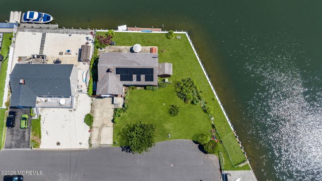 26 Culebra Avenue, Toms River, NJ 08753