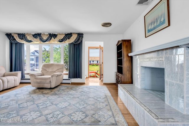 26 Culebra Avenue, Toms River, NJ 08753