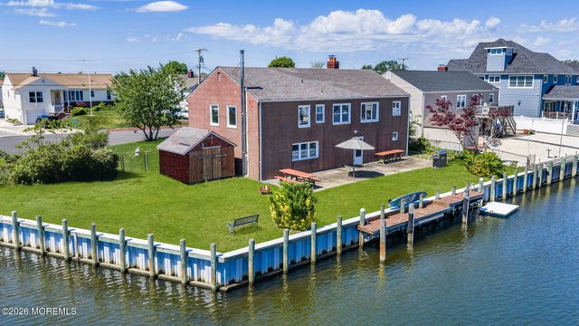 26 Culebra Avenue, Toms River, NJ 08753