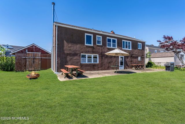 26 Culebra Avenue, Toms River, NJ 08753