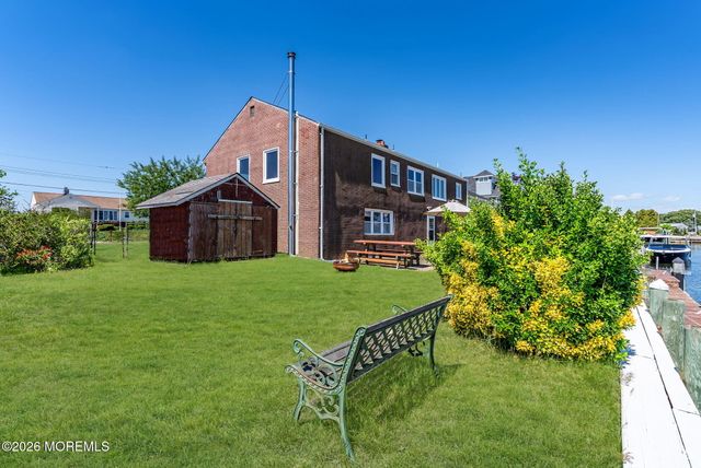 26 Culebra Avenue, Toms River, NJ 08753
