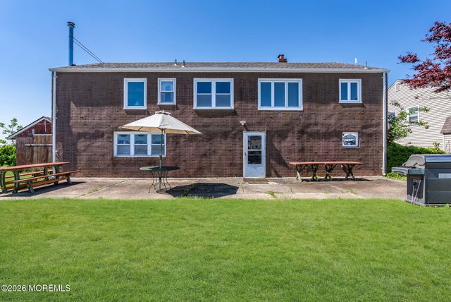 26 Culebra Avenue, Toms River, NJ 08753
