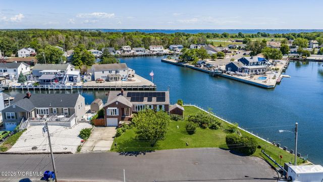 26 Culebra Avenue, Toms River, NJ 08753