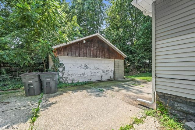 874 Wilmot Street, Akron, OH 44306