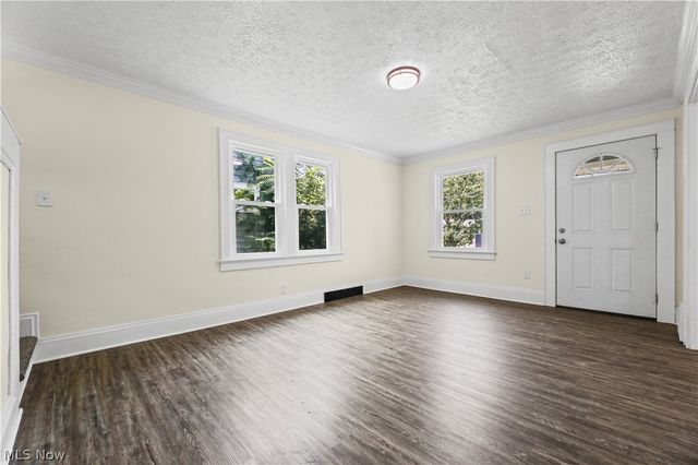 874 Wilmot Street, Akron, OH 44306