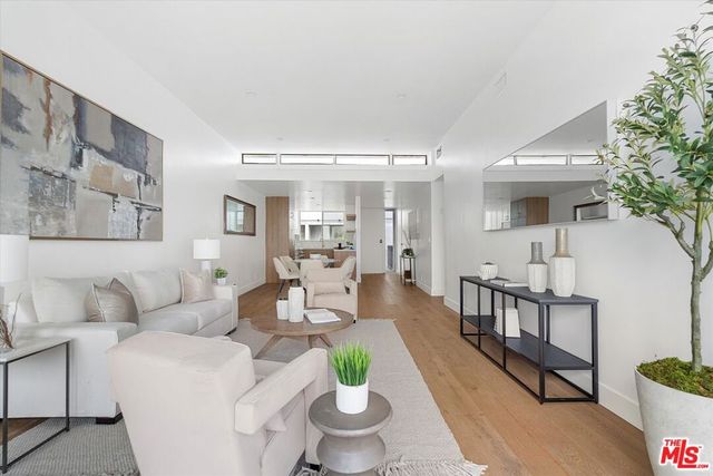 16601 Marquez Avenue 302, Pacific Palisades, CA 90272